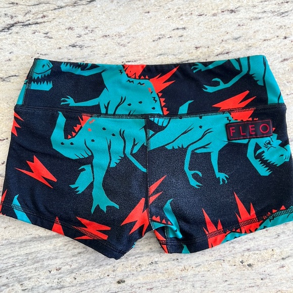 RARE Fleo T-Rex Invasion Shorts - Picture 1 of 4